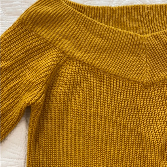 Mustard off the shoulder sweater - Picture 2 of 3